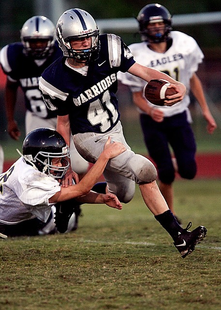 格式健康，重聚美力！2023瑞丽“低碳水蓝日Water Run”再出发.